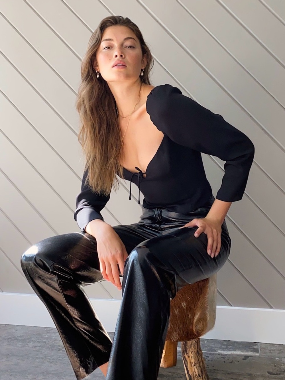 Aritzia Wilfred novella blouse Black Puff Sleeve Sweetheart Neck Women Top